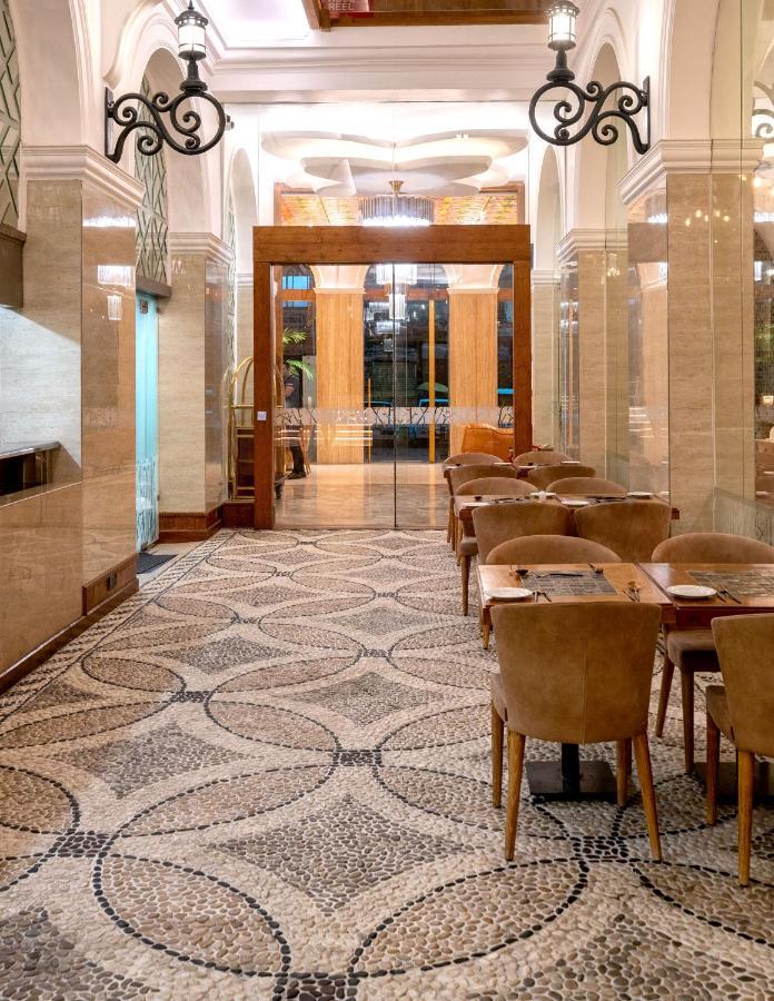 The Radh Hotel كاندي المظهر الخارجي الصورة